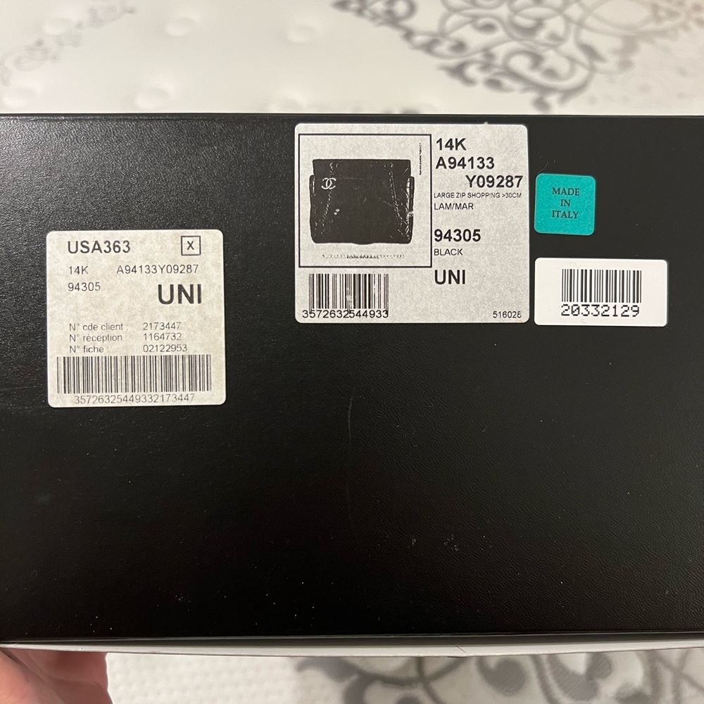 Chanel shoulder handbag with zipper - Picture 14 of 16